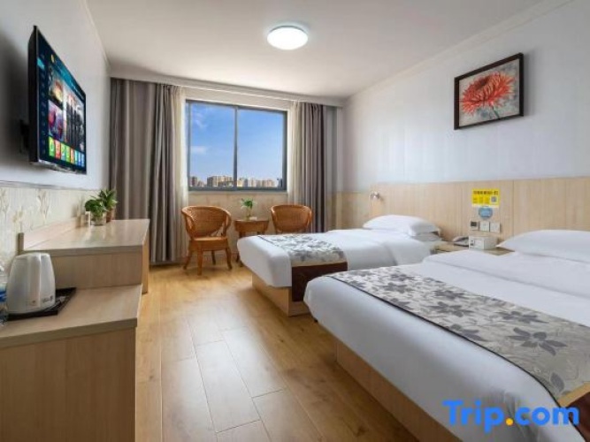 Xinyang JinGuan Express Hotel