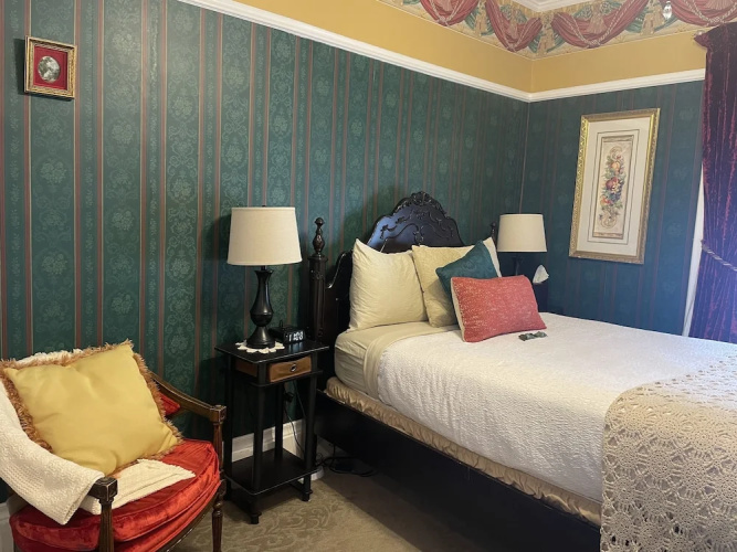 Heber Senator Bed and Breakfast