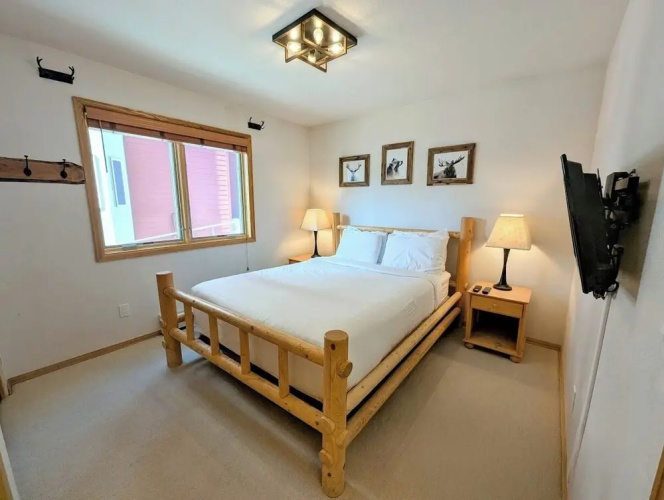 Cinnamon Ridge C114