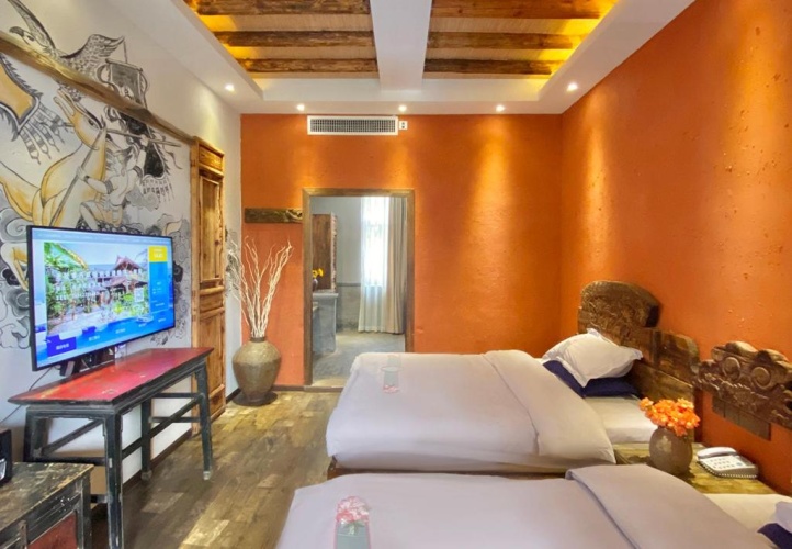 Superior Twin room with garden view