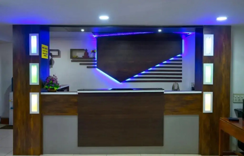 Indraprastham Houseboats