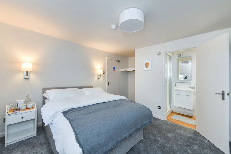 Rooms at Rolleston