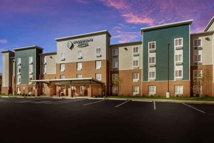 Woodspring Suites Dayton North