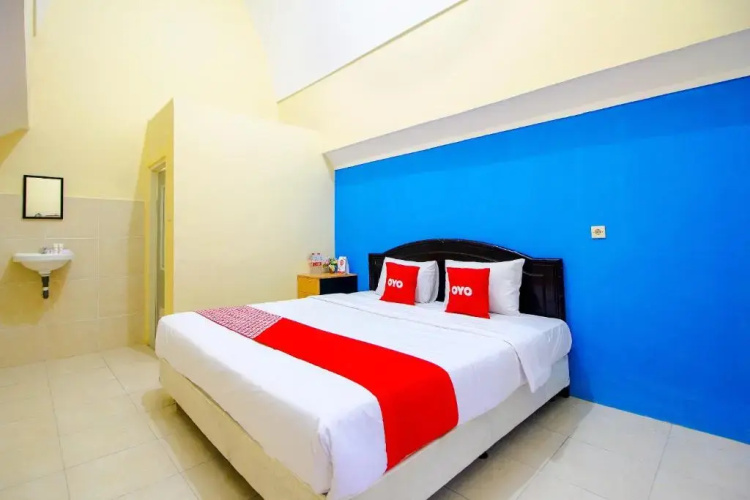 OYO Life 1643 Grand Monica