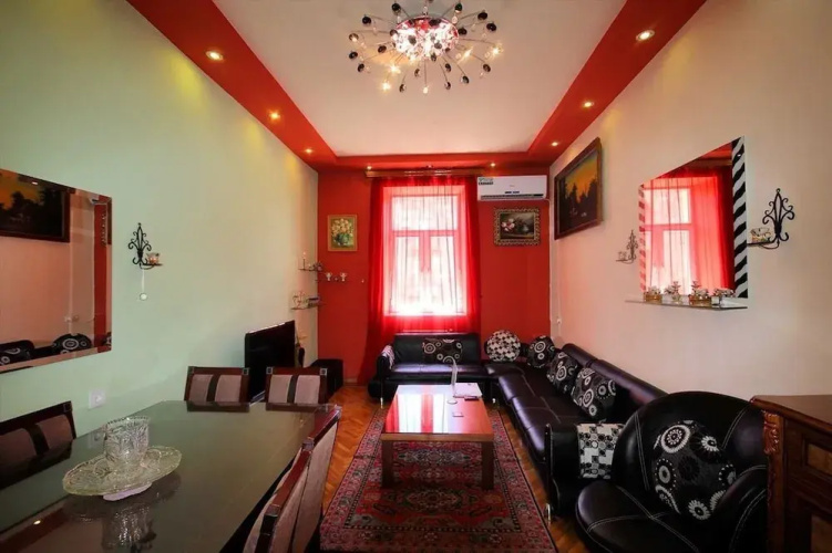 Apartment in the Center