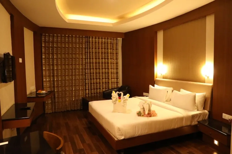 1 Bedroom Luxury Suite with city view
