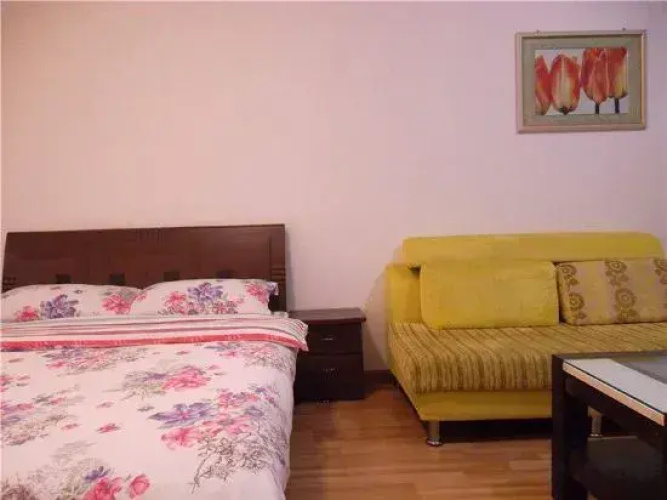 Kiss My Family Apartment