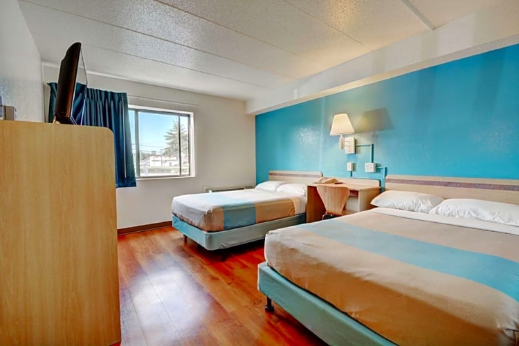 Deluxe Quadruple room