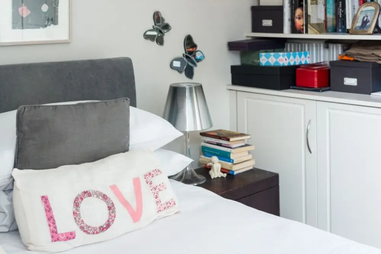 Pleasant Earl s Court Apartment Near Hyde Park