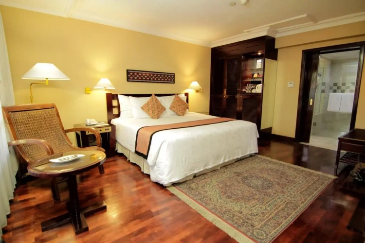 Executive Suite