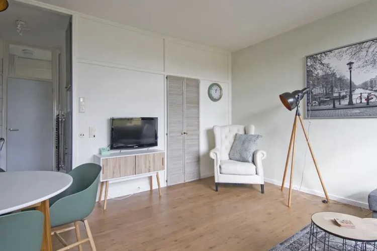 Amsterdam Beach Apartments