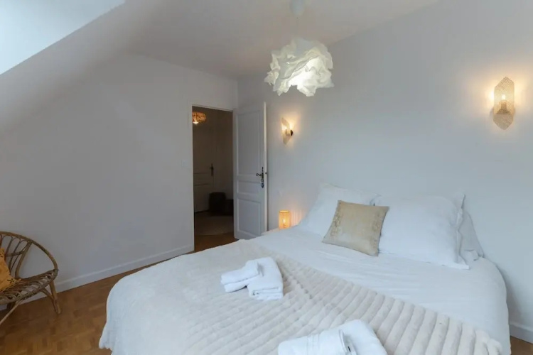 House by Plage de Melon With Garden Retreat