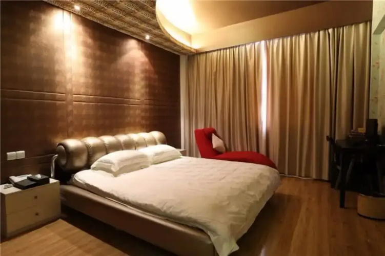 Pingguo Hotel