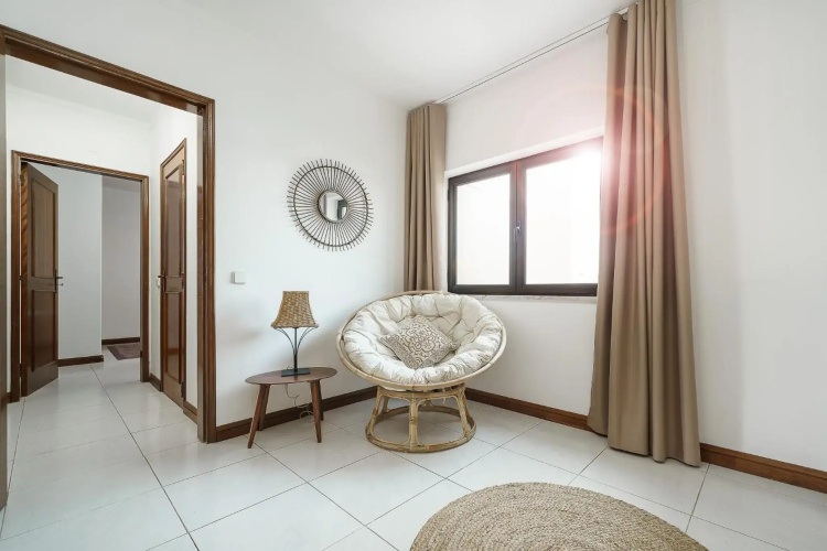 Tropicana Apartment