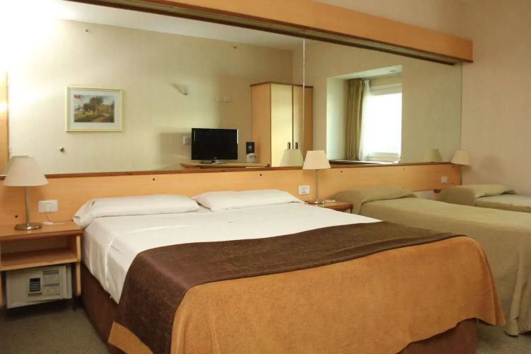 Aeroparque Inn and Suites