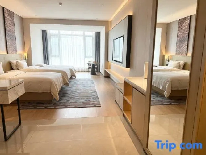 Standard Triple Family room