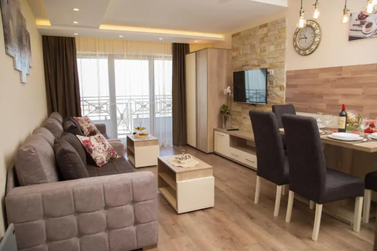 Premier Lux 38 Milmari