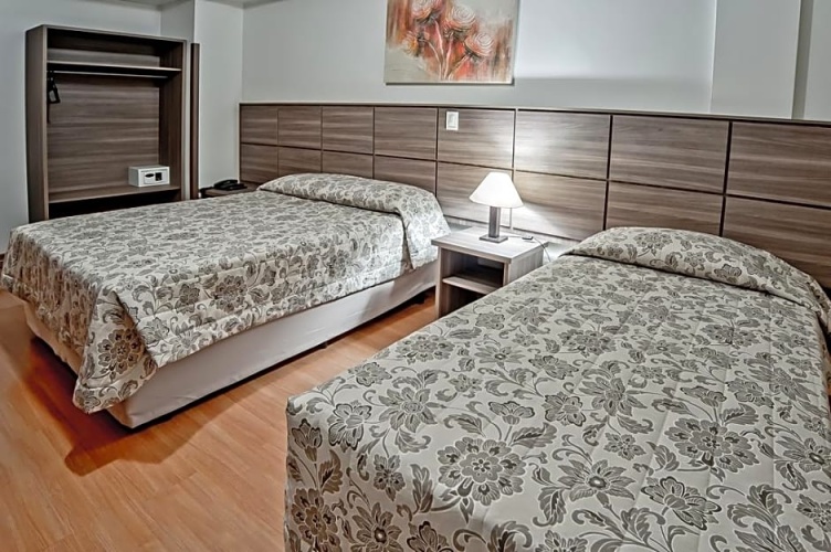 Premium Sextuple room