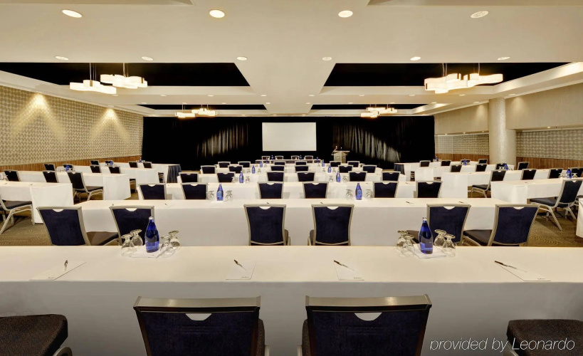 Radisson Admiral Toronto Harbourfront photo 18