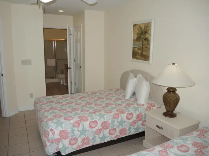 3005 2 Bedroom Villa by RedAwning