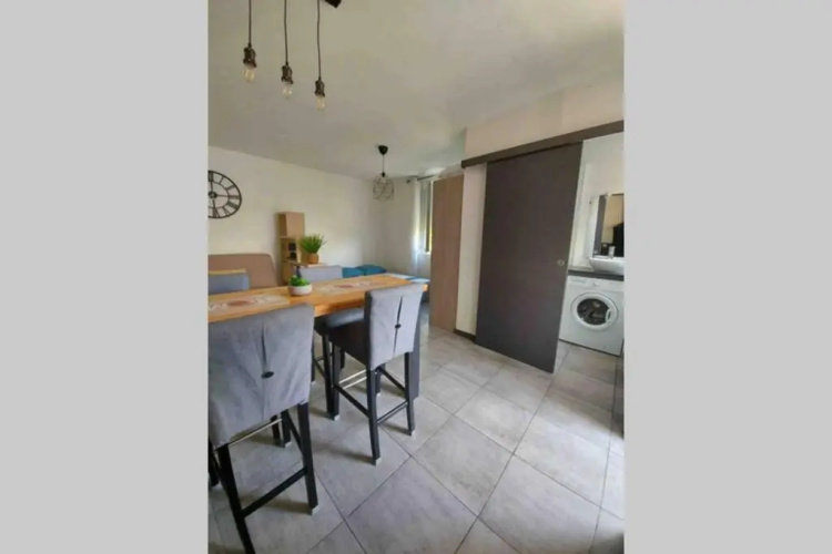 Location Studio Entre Garrigue Et Mer