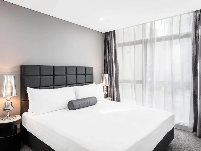 Meriton Suites Chatswood