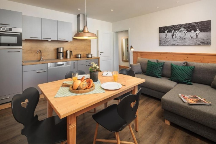 2 Bedrooms Deluxe Apartment