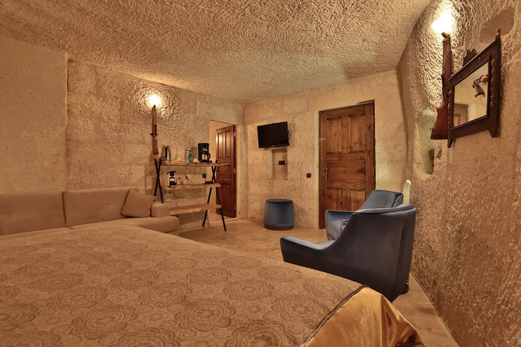 The Owl Cave Hotel