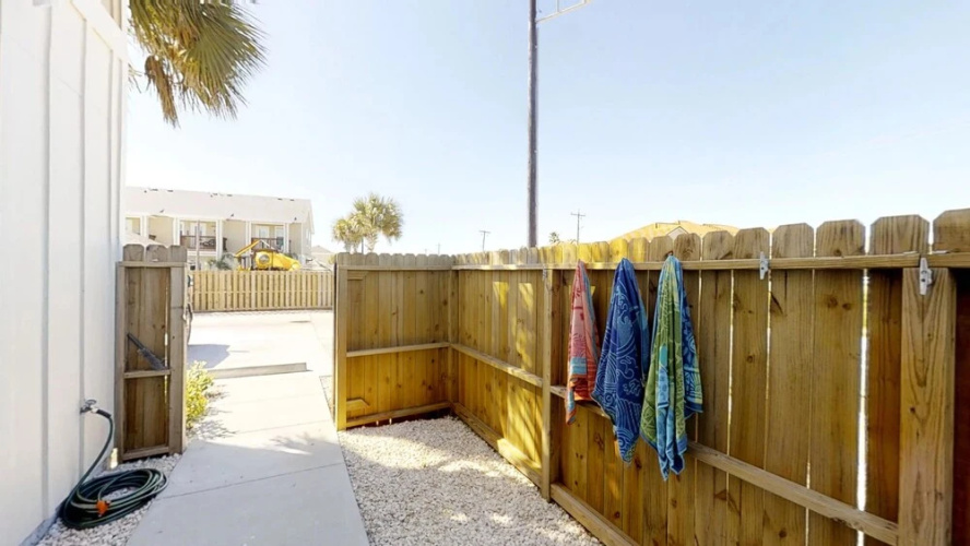 Seashell Beach - 14902