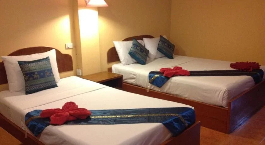 Coconut House Chaweng Hostel
