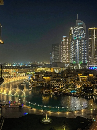 1 Bedroom Luxury Apartment with balcony and with city view