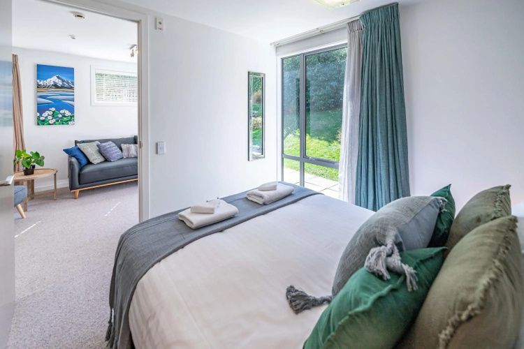 Central Luxury Apartment 114