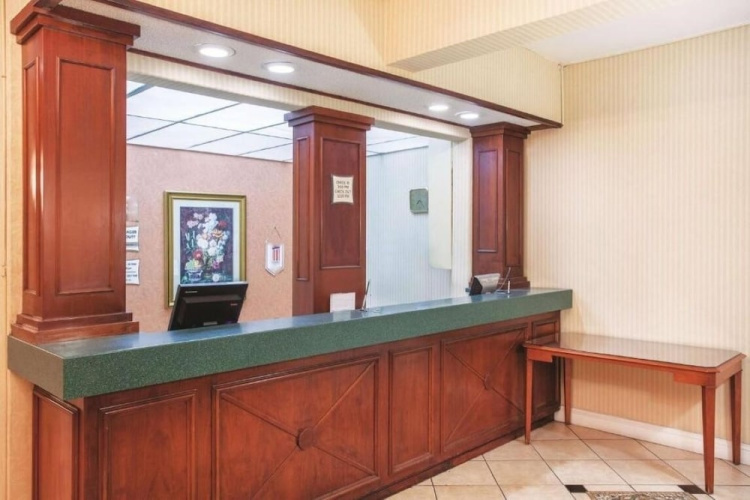 University Inn & Suites Berkeley - Berkeley, CA