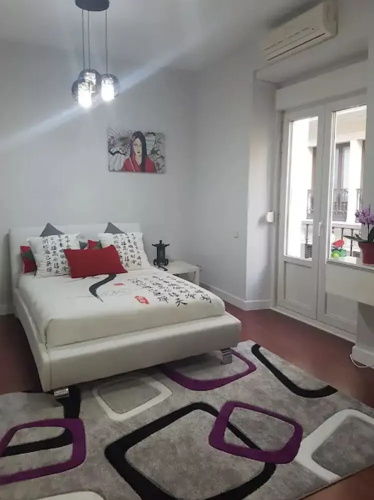 Studio in Madrid, With Wonderful City View, Balcony and Wifi