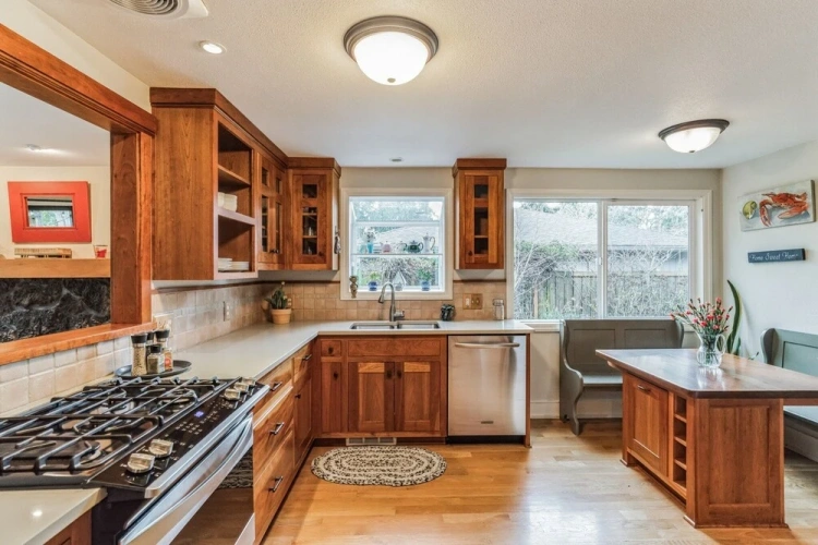3 Bedrooms Cottage