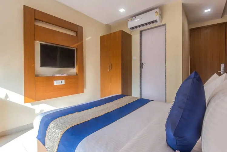 Arton Suites