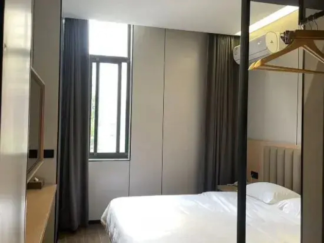 Mercure Lu'an Everything