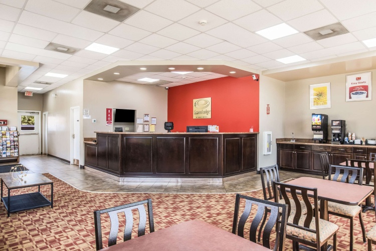 Econo Lodge photo 16