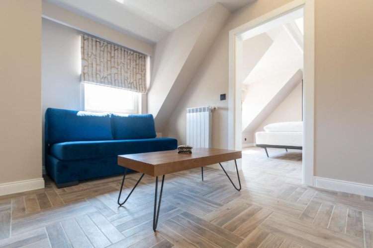 2H Horizon Hotel