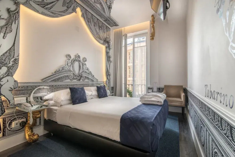 Teatro Boutique Rooms & Suites