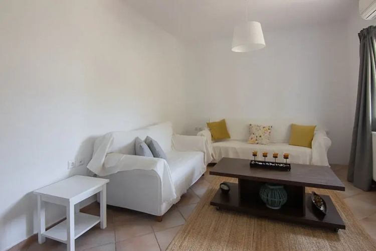 Perla Cozy Apartment near beach