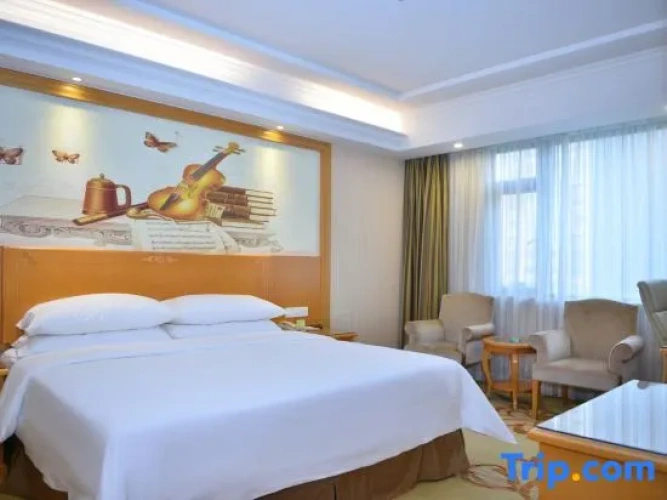 1 Bedroom Deluxe Suite