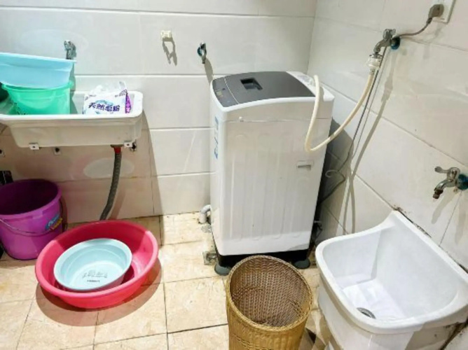 Ripple hotel(Jiashan RT Mart store)