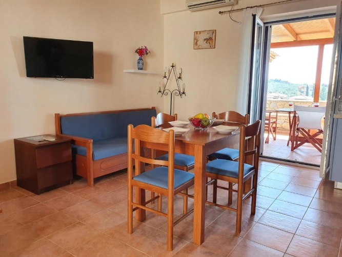 2 Bedrooms Apartment