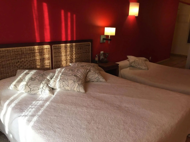 Hotel Boutique Niu Del Sol