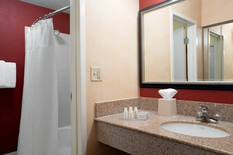 1 Bedroom Quadruple Suite
