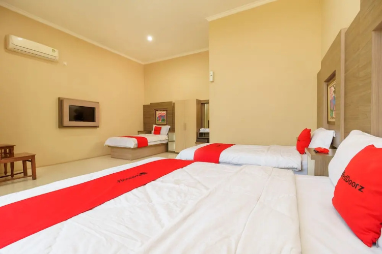 Montana Hotel Kuningan by RedDoorz