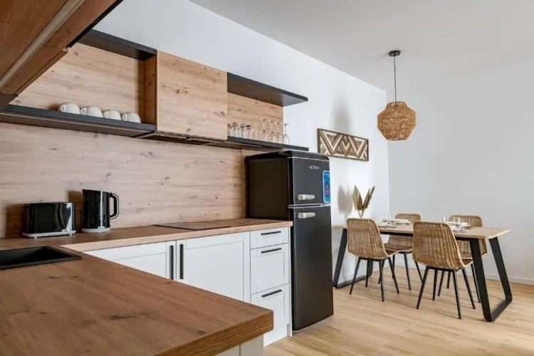 1 Bedroom Apartment