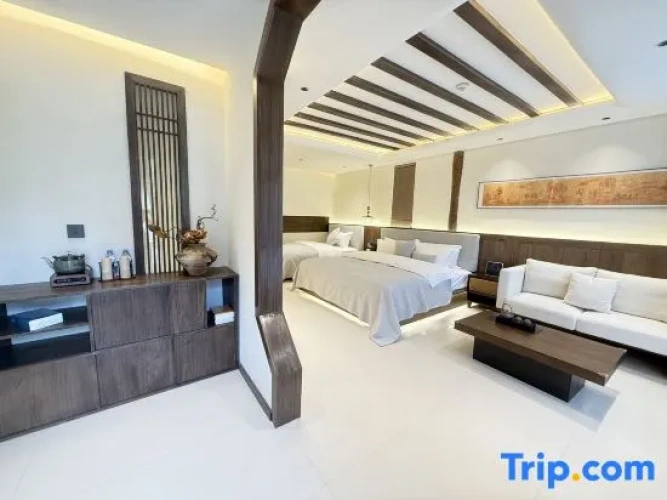 Standard Family room
