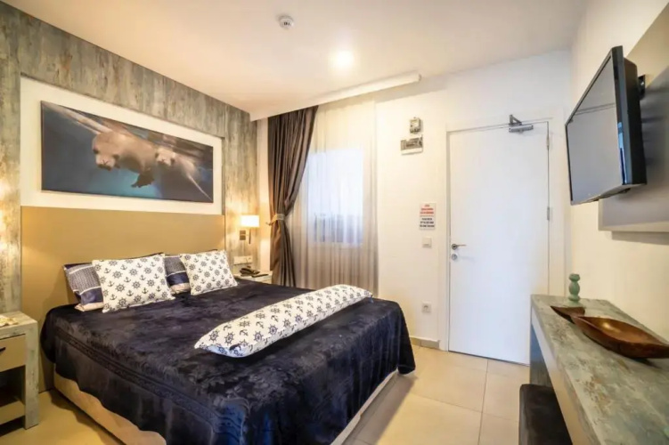 Seafront Flat With Fascinating Sea View in Bodrum